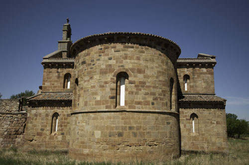 Vista externa de la cabecera de la iglesia de Juarros